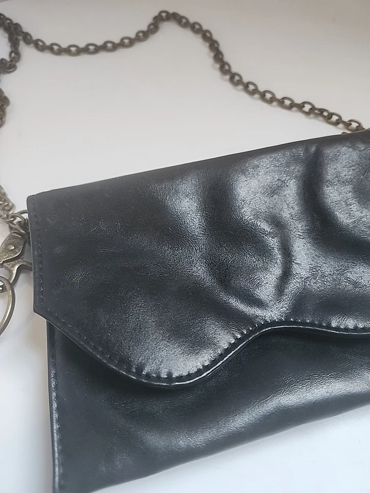 Bolsa Mud Pie Mudpie Preta Dobrável Embreagem Transversal Pequena - Imagem 2 de 4