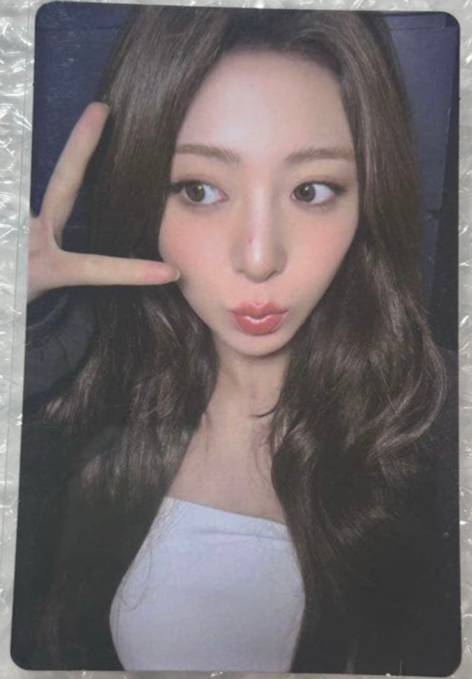 LE SSERAFIM YUNJIN SPAGHETTI M2U Photocard PC Photo card