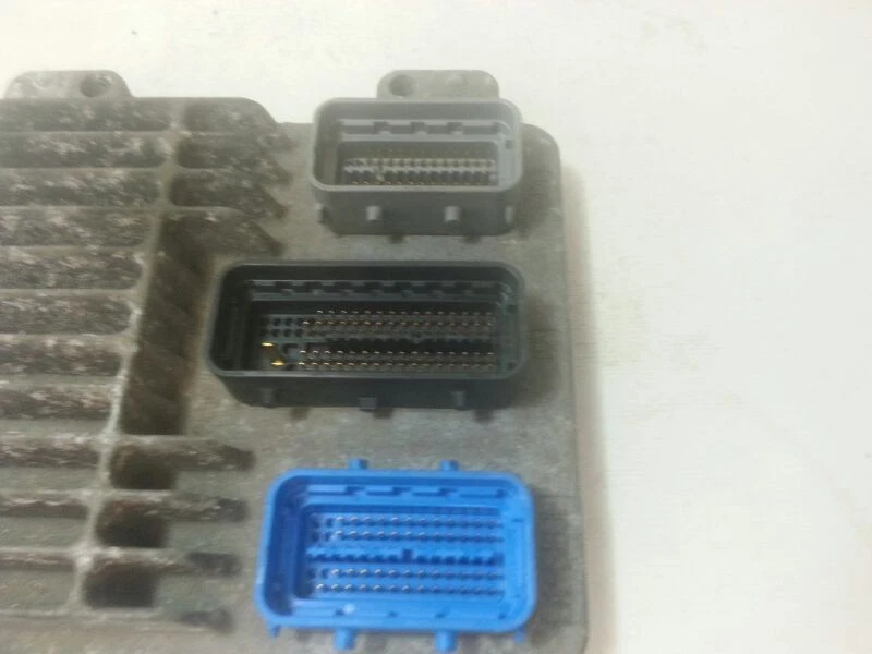 Módulo de control electrónico Motor Computer ECM 12581598 compatible con 05-06 SATURN RELY Foto 3 de 4