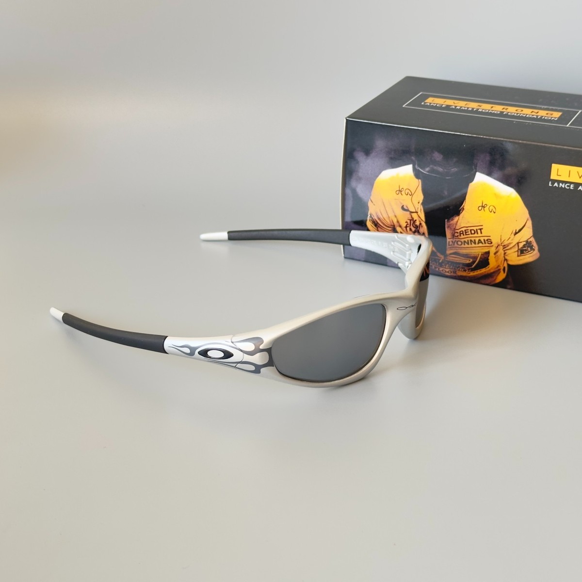 Oakley Straight Jacket 99 Muzm OO9505 Silver Frames/Silver Lenses