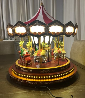 Mr. Christmas Marquee Deluxe Carousel w/Santa reindeer figures