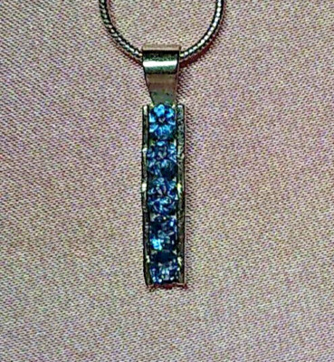 5 STEIN LONDON BLAUTOPAS 4mm ANHÄNGER - 0,925 STERLINGSILBER 1,50ctw