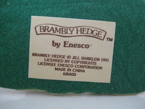 NEW BOXED BRAMBLY HEDGE BY ENESCO 626503 TEASEL CHASING CLOVER - Picture 13 of 17