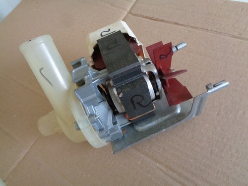 AEG Ablaufpumpe SELNI SD30.130NR Spülmaschine 646 104 480