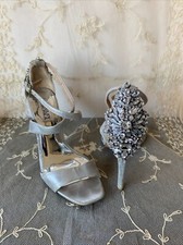 Badgley Mischka Silver Metallic 4  Jeweled Criss Cross Sandal 7.5M Leather Sole