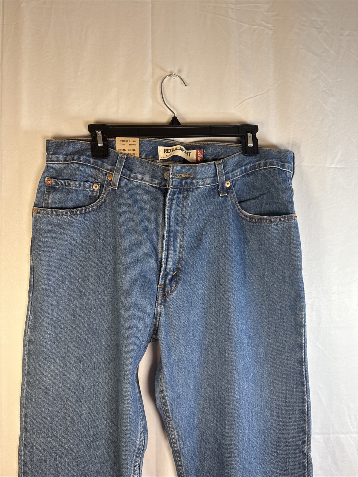 Levi's 505 Men's Regular Fit Jean, 36Wx34L - Medium Stonewash NWT image 2