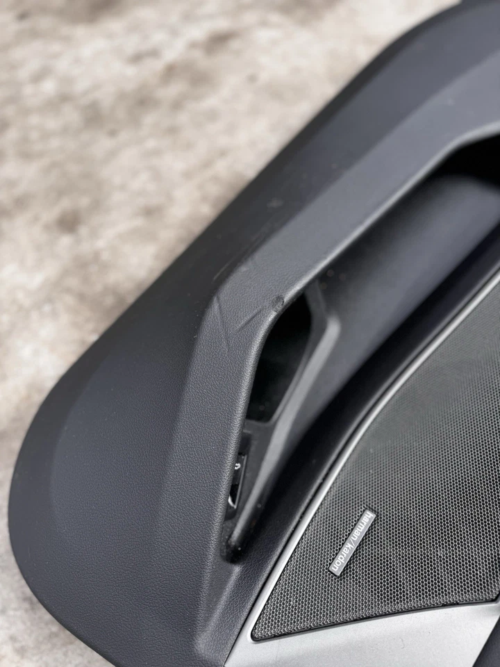 21-24 BMW M3 COMPETITION G80 OEM COURO PRETO LH PAINEL DA PORTA DA FRENTE DO MOTORISTA - Imagem 3 de 4