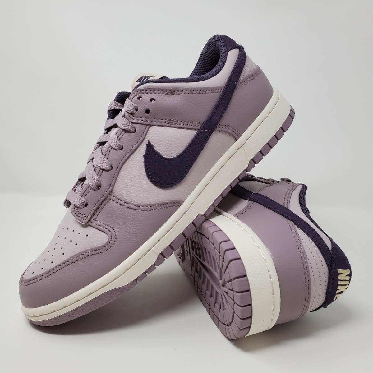 Nike Dunk Low PRM PL 9.5 ホワイト/グレー/パープル Nike Dunk Low Mens Size 9.5 Light Violet Ore Platinum Violet