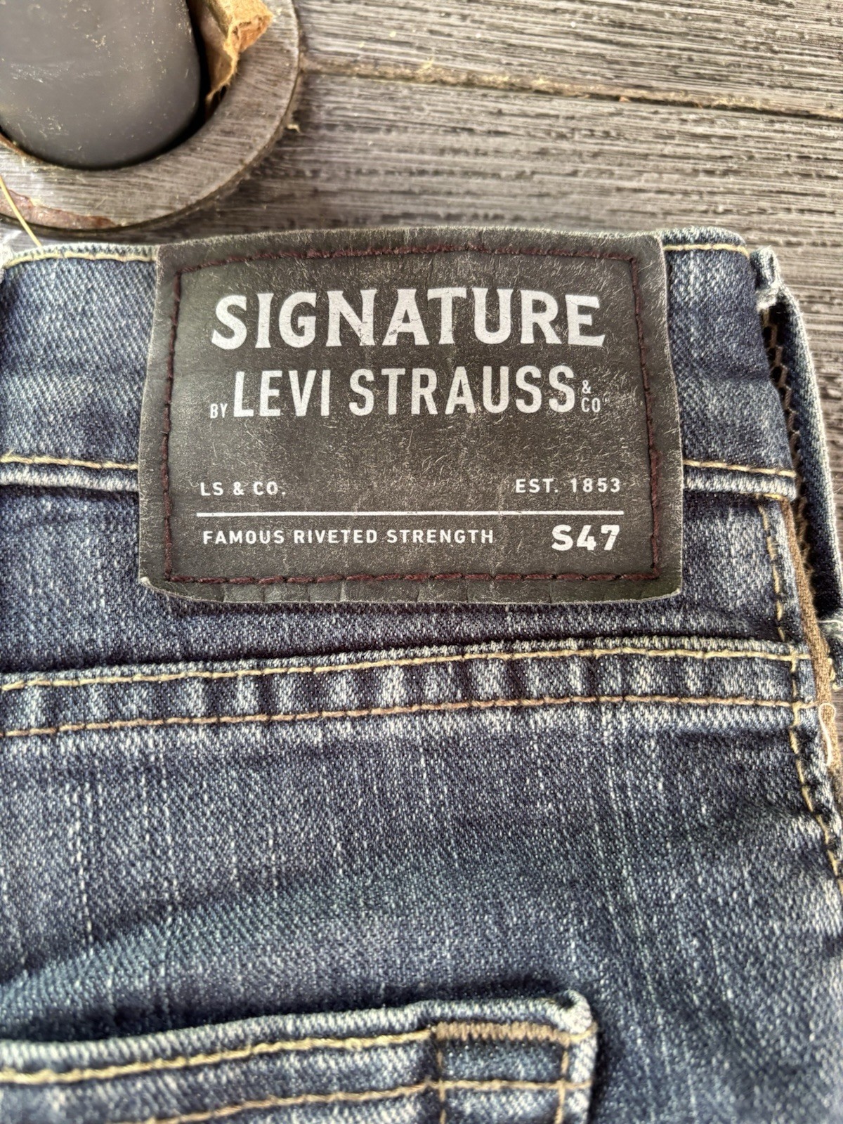 Signature by Levi Strauss & Co. Men's Regular Taper Jeans -Size 38/32 Stretch image 8