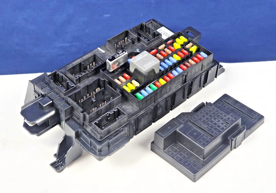 Caixa de relé de fusíveis de cabine Ford Edge Lincoln MKX 2008 - 2010 BCM AT4T-15604-BC - Imagem 2 de 4