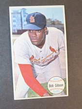 Bob Gibson #41 Topps Giants 1964 Baseball Card