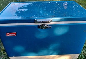 Vintage Metal Coleman 22” Cooler Blue USA Clean Interior Ice Chest 1970’s