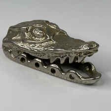 Mauri Crystal Eye Full Jaw Gator Head Lace Holder Accessory Alligator