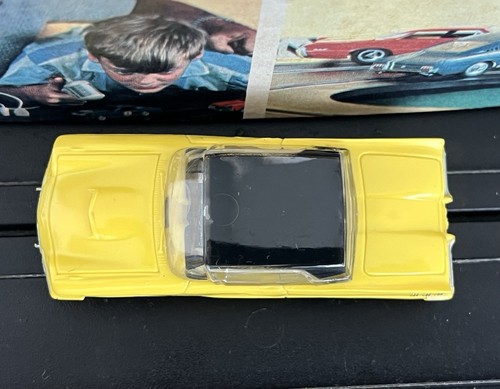 VTG. 1960-1963 AURORA VIBRATOR FORD 58 THUNDERBIRD #1544 LEMON/BLK w/CASE RUNS! - Picture 7 of 24