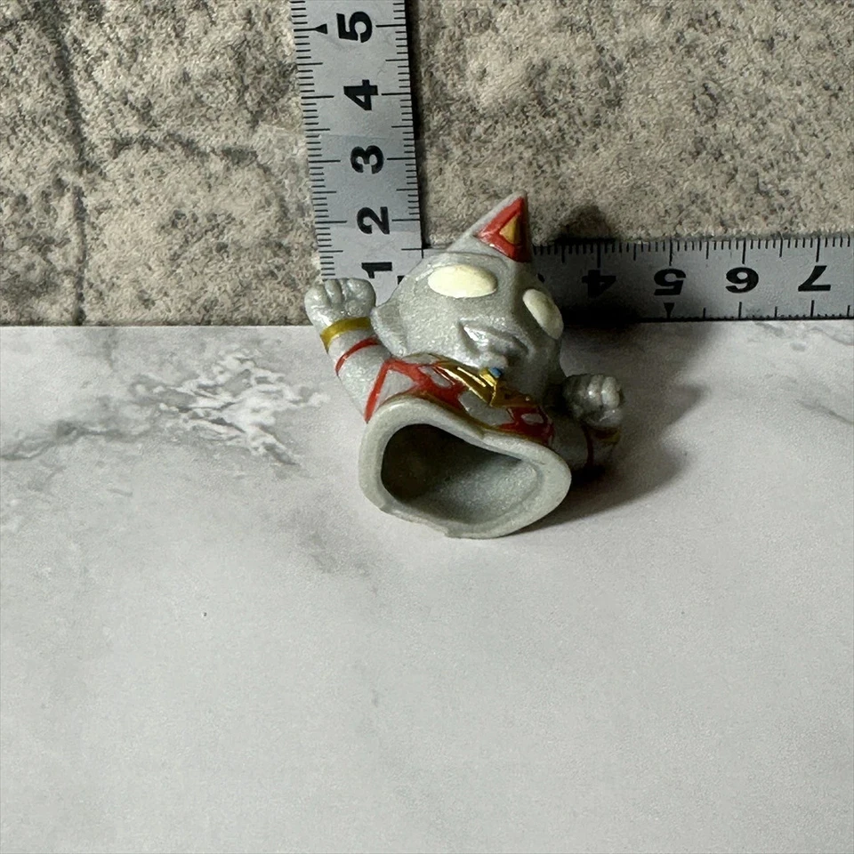 Sofubi japonés tipo fuerte Ultraman Dyna H1,6"/4 cm 000423 Foto 4 de 4