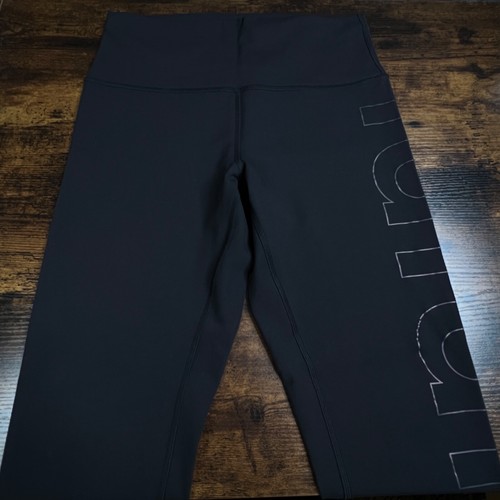 Lululemon Leggings Größe 10 Damen schwarz schillernd Grafik Logo bequem neu ohne Etikett - Bild 3 von 16