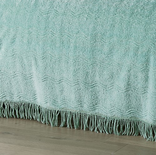 Diana Cowpe Traditional Bedspread GREEN Candlewick Geneva Bed Throw Chenille - Picture 2 of 3