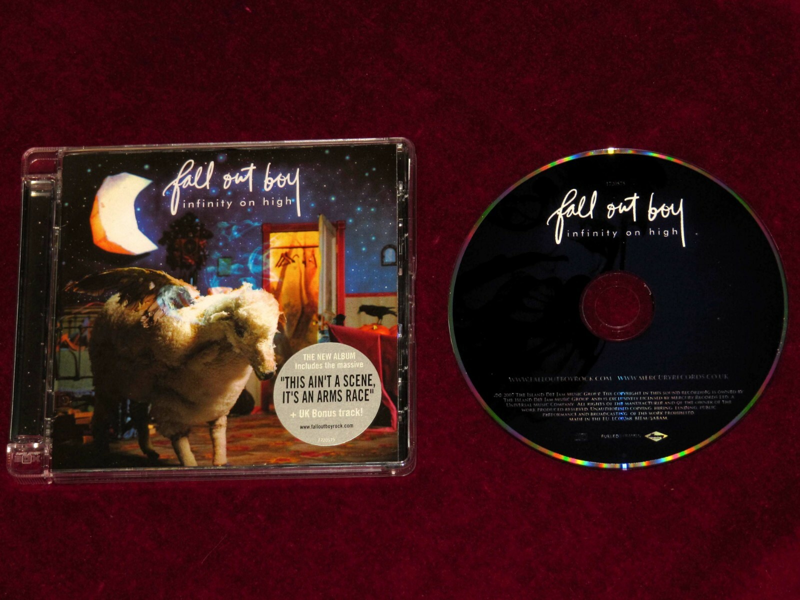 FALL OUT BOY - INFINITY ON HIGH UK 15 TRACK ALBUM PUNK ALT ROCK EMO WORKS 100%!