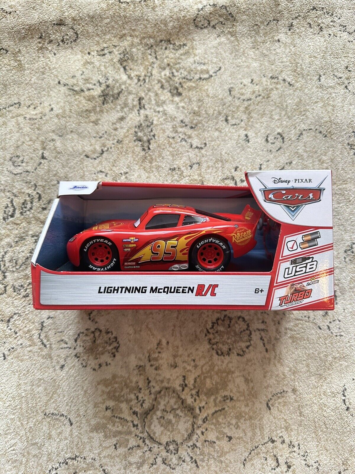 Cars Lightning McQueen RC 1:24 Scale Remote Control Car 2.4 Ghz