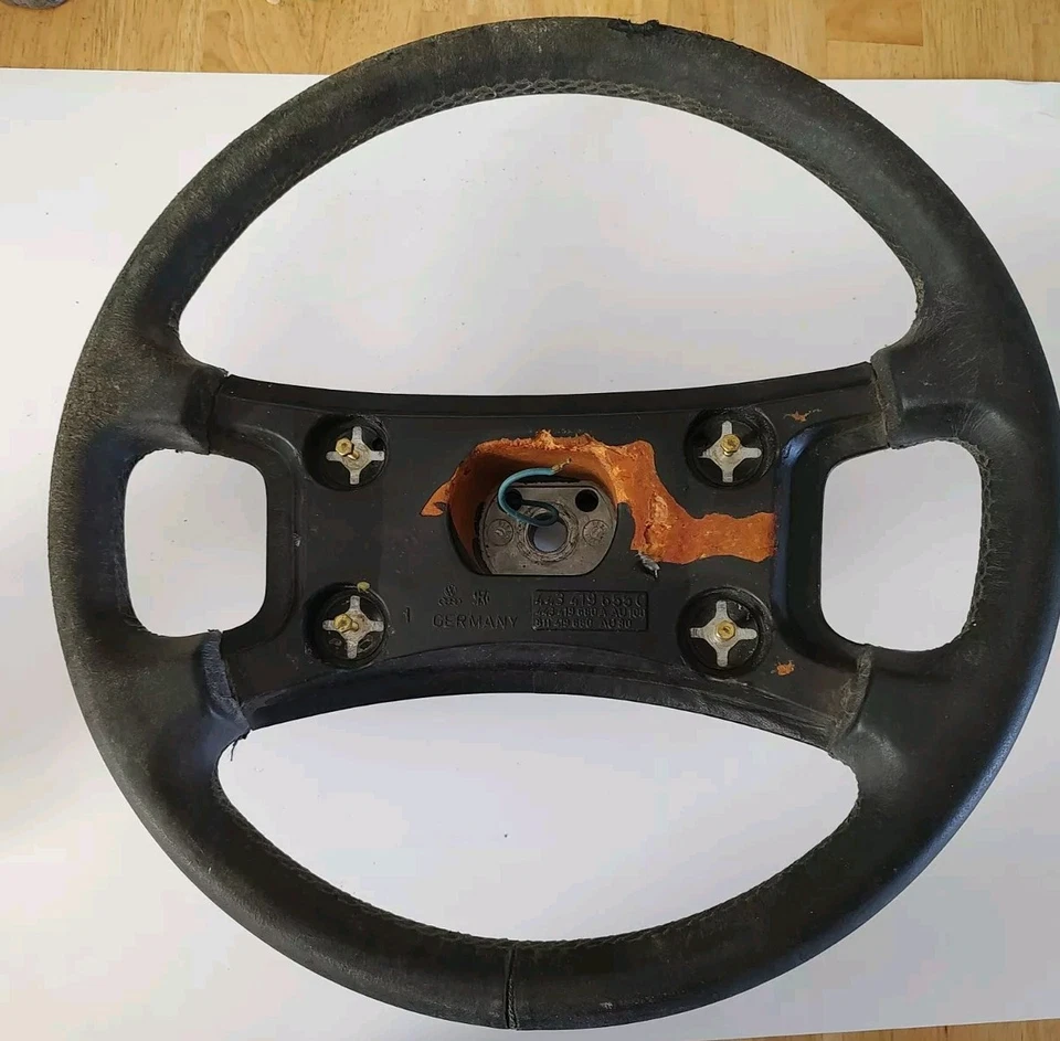 OEM Audi 85 4000s Quattro 80 90? Volante de cuero con daños solares #443419655C Foto 2 de 4
