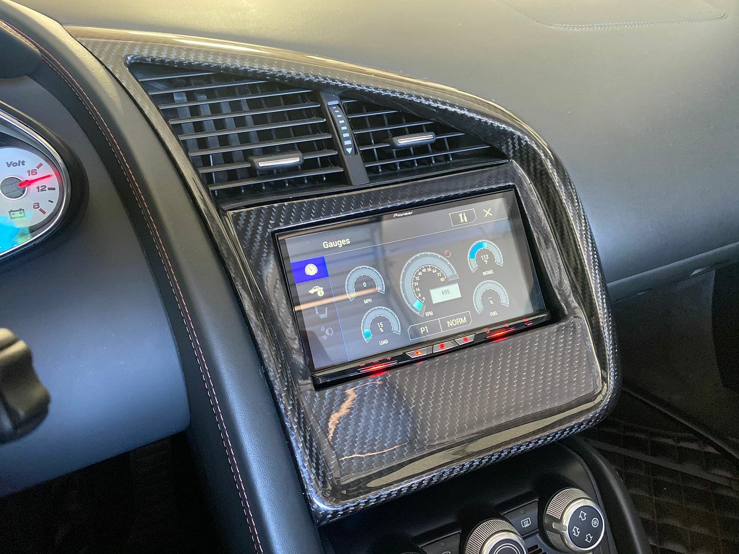 Audi R8 1st gen 100% Carbon Fiber Double DIN Radio Trim Bezel for DD radio