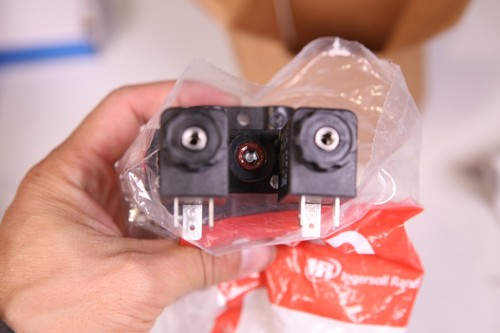 Aro Ingersoll-rand A312sd-012-D Pneumatic Solenoid Valve New, Open Box - Picture 14 of 15