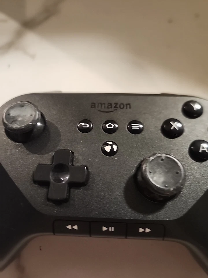Controlador de juego inalámbrico Amazon Fire negro probado WR28UR Foto 2 de 4