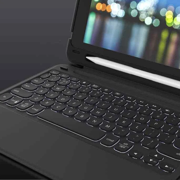 Funda con teclado Zagg para iPad 9,7 pulgadas 6.ª generación 2018 delgada inalámbrica - negra Foto 4 de 4