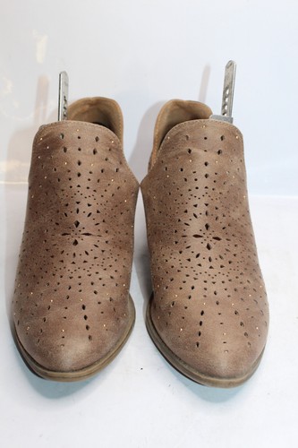 Fergalicious Womens Size 9 Tan Bandit Block Heel Perforated Ankle Boot Booties - Picture 3 of 9
