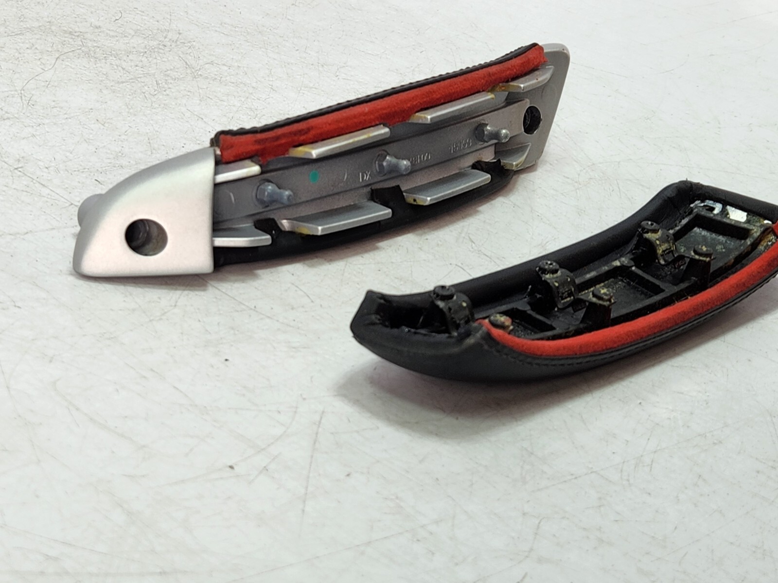 ✅ 11-16 OEM Ferrari FF Front Right Passenger Side Interior Door Trim Pull Handle