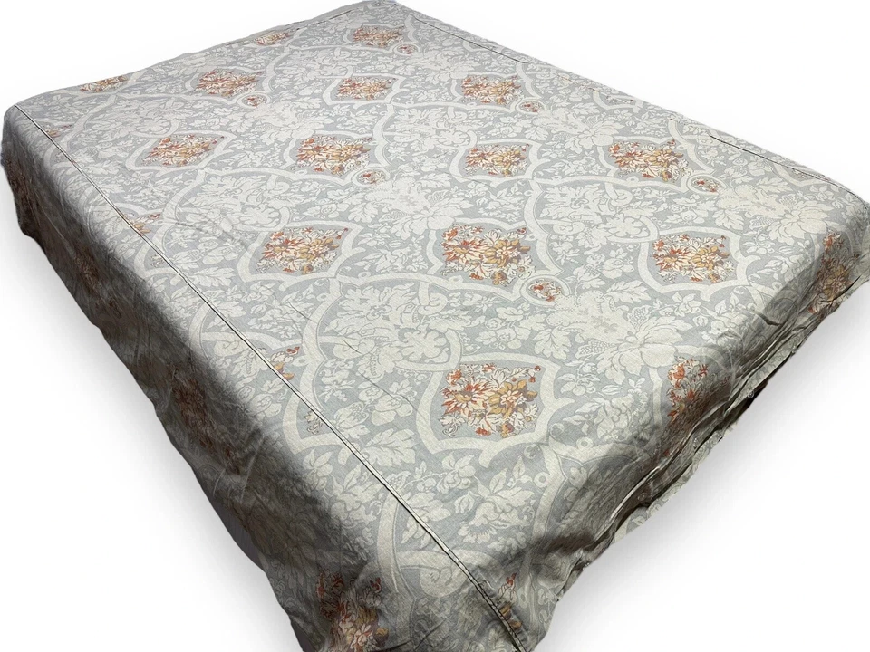 Pottery Barn Camilla 米色亚麻棉花卉奖章全大号被套 — 第 3/4 张图片