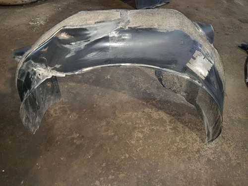 BMW 5 Touring E61 Innenkotflügel hinten links 51717061246 3.00 Diesel 33751321