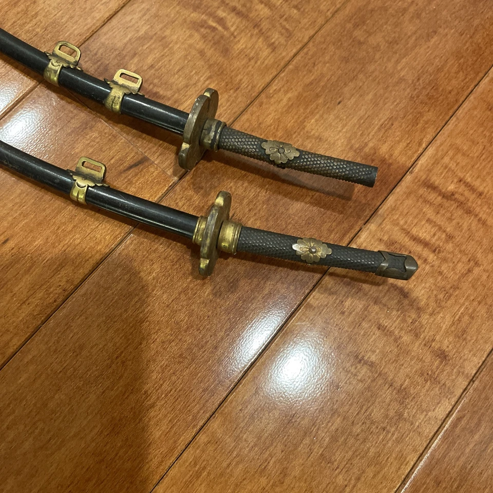 Miniature Real Sharp steel Blade Samurai Swords (pair)  - Image 2 of 4
