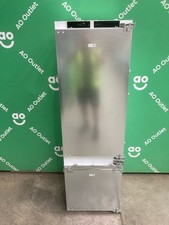 Image of NEFF N50 70/30 Integrated Fridge Freezer- KI5872FE0G -#LF128205