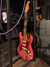 Fender American Professional Stratocaster 2025 - Faded Dakota Red