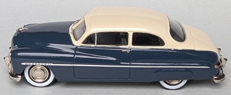 1950 Mercury 8 Club Coupe bleu-beige 1/43 métal blanc/étain tout monté - Photo 3/4