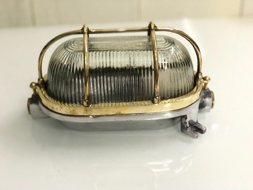 Antique Home Decor Aluminum and Brass Wall Ceiling Mounted Oval Bulkhead Light - Bild 4 von 10