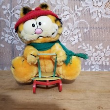 Garfield Takes The Mountain 8" Plush On Sled By Dakin 1981