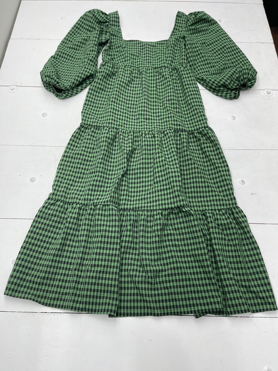 green smock dress Stella Silk Short Sleeve Smocked ensuring you feel confident and radiant Candlelight Smock Dress
