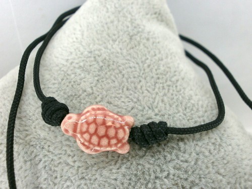 Bracelet Zen Tortue Mandala – Ajustable, Fil Rose, Symbole Paix Amour