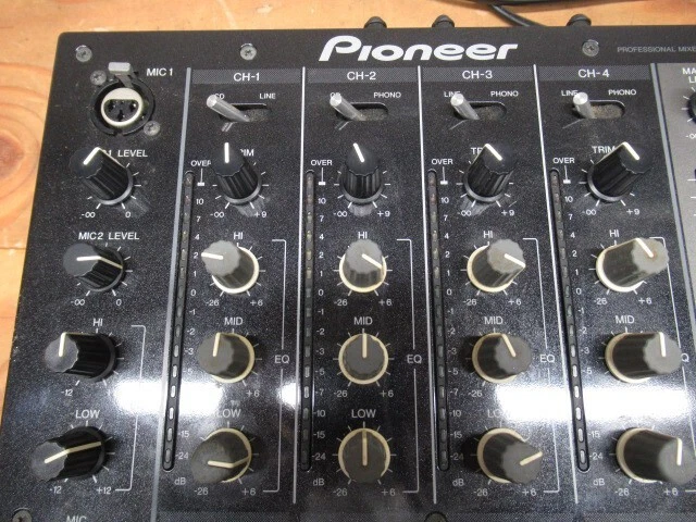 Pioneer DJM-700 Professional Digital DJ Mixer Black 4-Channel 4ch