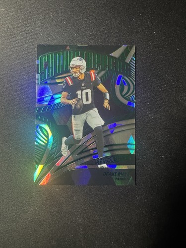 Drake Maye [Cubic] #15 2025 Panini Revolution Showstoppers card