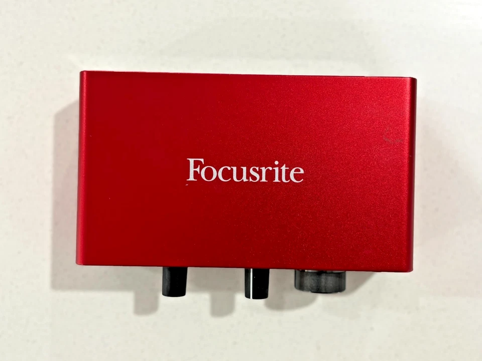 Focusrite Scarlett Solo 3rd Generation USB-C Audio Interface Professional Record - Image 3 of 4