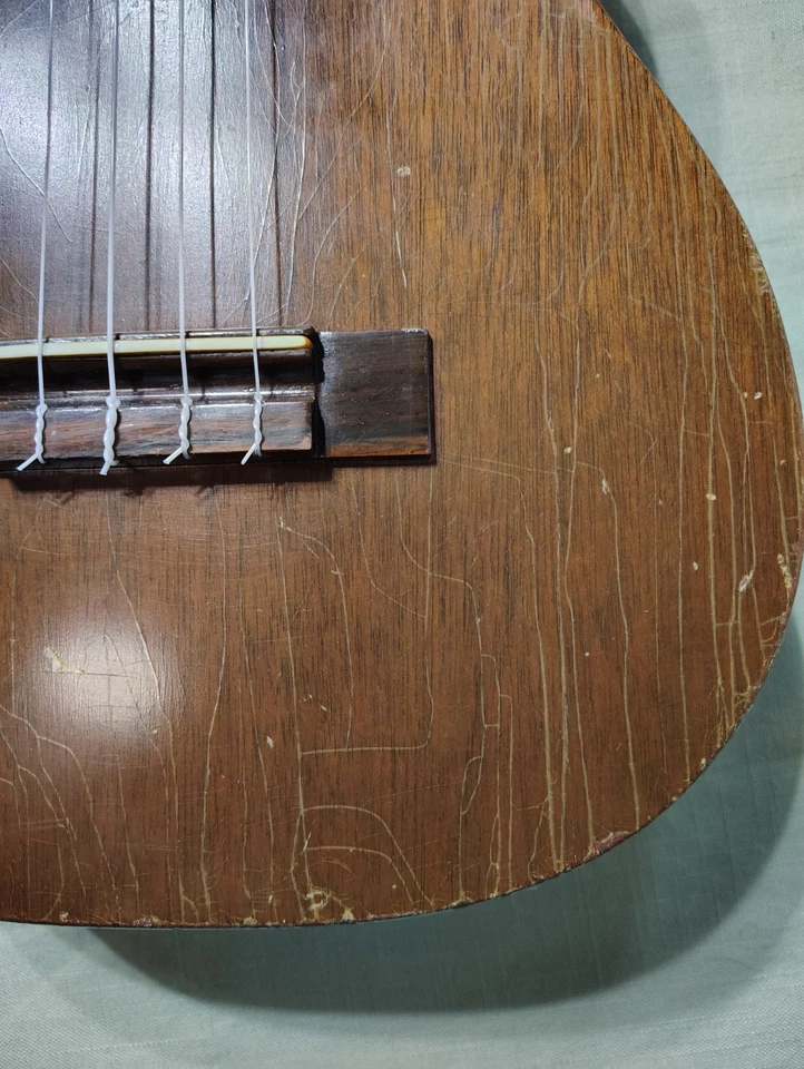 Favilla baritone ukulele mahogany pre-1953 upgraded with Gotoh UPT geared tuners - Image 3 of 4