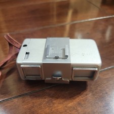 Vintage Mini palm-size Minolta 16 II Camera with extras Read 