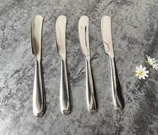 4 Pieces Set Butter knife, Pate Knife Cheese Spreader, Thick and Smooth Handl...