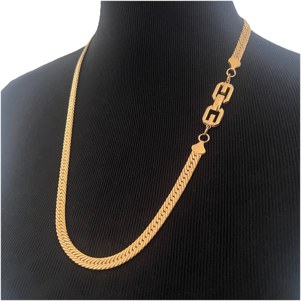 Vintage Givenchy 25” Gold Plated Thick Herringbone Necklace GG