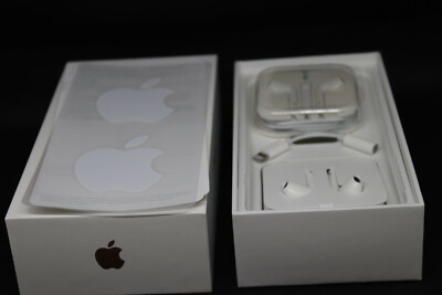 OEM Iphone 7 Plus Box with 2 set head set connector and stickers