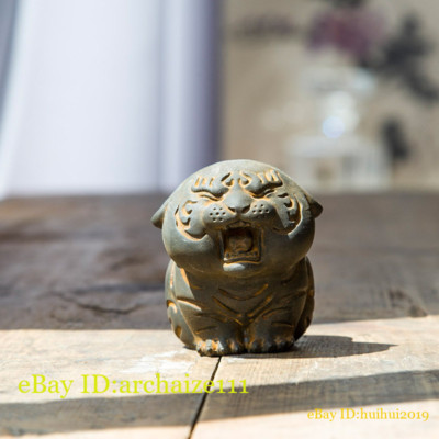 Chinese Iron Rust Cast Little Cute Tiger Statue Zodiac Tiger Table Tea Pet Decor