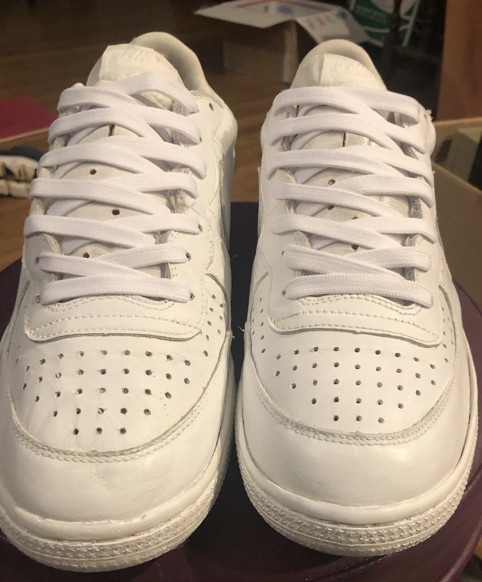 Nike legend basketball shoes hotsell